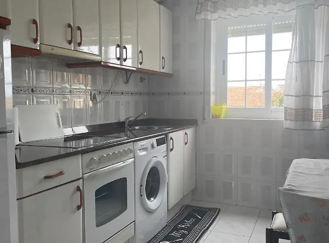 Flori, Con Terraza Y A 300 M De La Playa En Suances, Cantabria